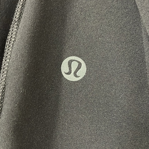 NWOT Lululemon All The Right Places - Picture 8 of 11
